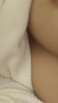 Japon amcıklar sahne 4_busty Japon genç asuka hotta döl dolu kıllı amcığıyla sert sikişiyor