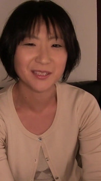 A Slut with a Neat Face Under the Lewd Disguise. One-on-one with an Amateur Slutty Wife Next Door 3-5