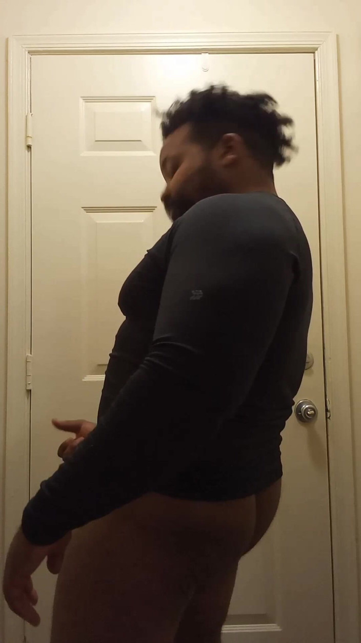 Eddie Venezuela: Stepdaddy Dances, Beats His Dick and Shoots a Loaf