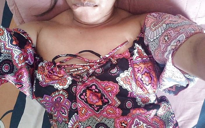 PATY PATY: Se queda en casa para esperar a su padrastro, Sin...