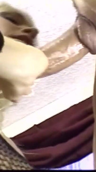 Szarpie się jej prosto w twarz