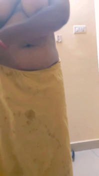 Desi tamilische bBW-ehefrau maya, post-sex, nackte badezimmerwäsche! Indianhotwifex