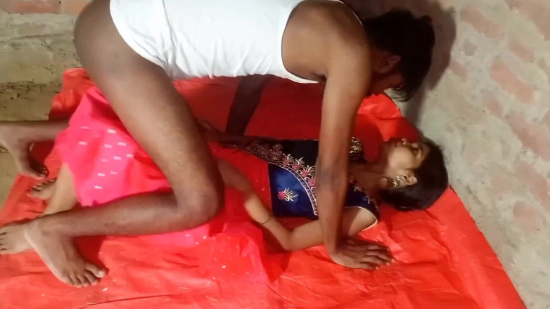 Shivanibaby: Anchal viens seul chez moi pour ton anniversaire, nous allons...