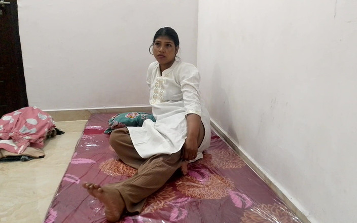 Desi Indian Wife: Аматорська дружина мамка з великими цицьками займається сексом, справжнє домашнє