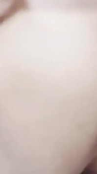 夫に犯される美しいインド人女性