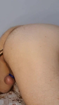 거대한 딜도로 후장을 따먹는 펨돔 여주인 Badkittyb