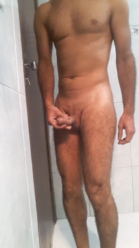 Mark Marte se masturbando e mostrando a bunda