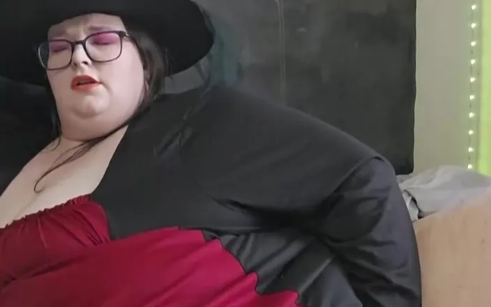SSBBWLadyBrads: Multi Orgasm Gothic Witch Play - Part 2