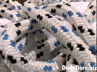 DudeDare: Hřebec vyvrtaný do zadku po zapařeném rimjobu