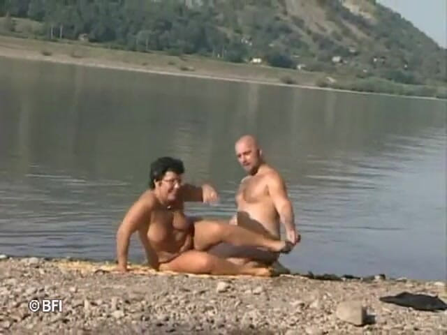 Mature Babes: Mature fucking at sea