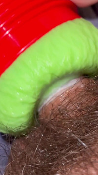Bayan Grinch'in sıkı 'grooty' deliğinin derinliklerinde