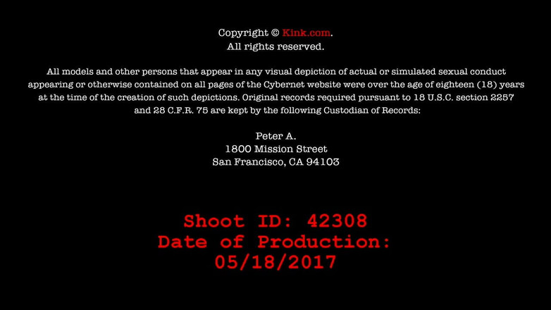 Hardcore Gangbang by Kink: Sexhexe: Cherie deville nimmt fünf harte schwänze beim dystopischen fick