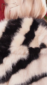 Koleksi hot fur coat - bagian 3. Fetish - arya grander si tante seksi