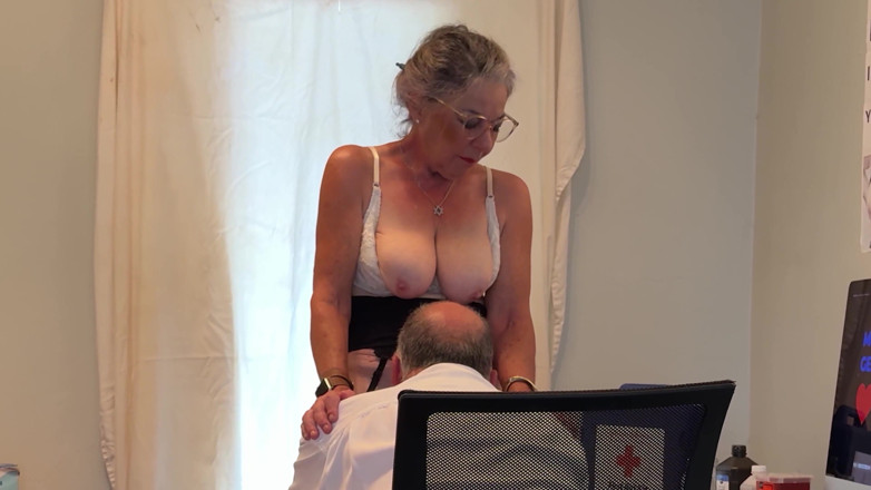AmelieRMoreau: Dr. Amelie R. Moreau, Md Facs