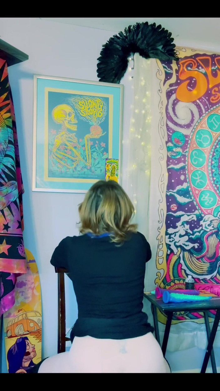 Suzy Wylde: Jalang dubur pejabat