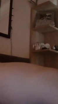 Hardcore dengan istriku, dia suka menjilati pantatku. Cuckold Talk