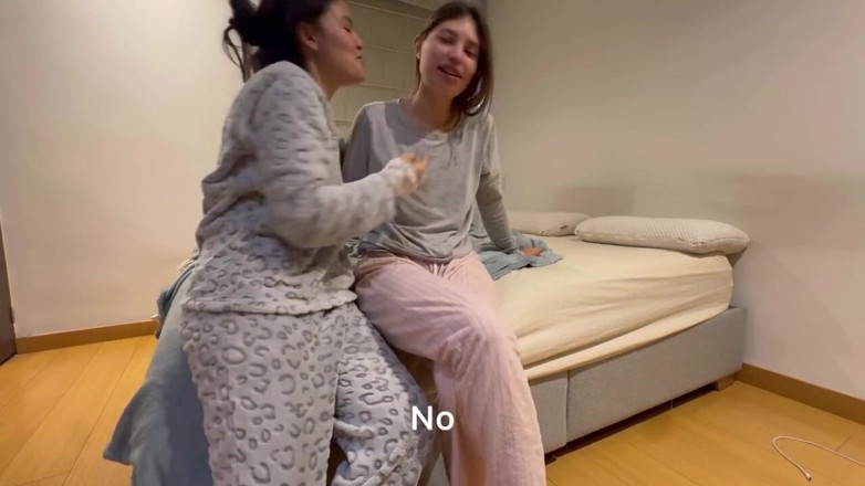 scarlettandc: Mulheres Exploram Seus Fetiches