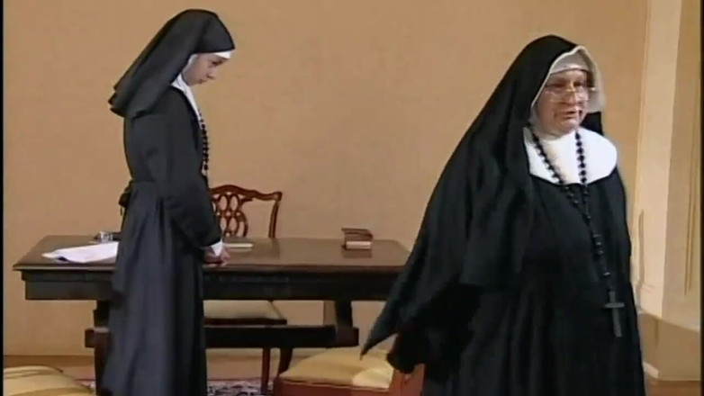 XTime Vod: 黒と白の修道女肛門乱交修道院で