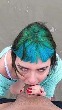 Conheci essa gostosa numa orgia，E depois fomos Transando Dentro do Uber吃一个 praia！