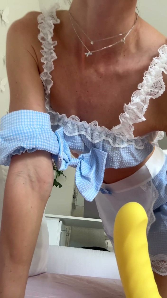 Gina Gerson: Cleanng Lady Solo POV Role Play