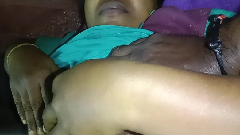 Tamil Anti Uma: Přiměl Jsem Svou Ženu Vyvrcholení a Pak Byla Její Vagína Tak...