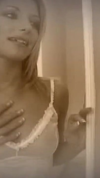 Madura loira milf engole cada gota vintage
