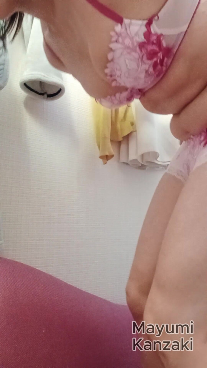 Mayumi Kanzaki: Po focení se připravte na odchod