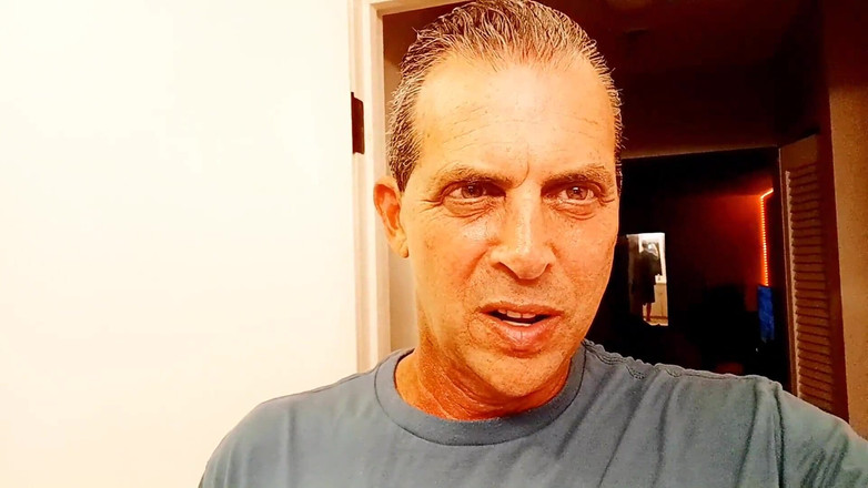 Cory Bernstein: वीडियो पर सेलिब्रिटी कोरी बर्नस्टीन को पकड़ा, विवाहित दोस्त, फेबियन के लिए मूतना और हॉट गांड में उंगली करना। Hot Dilf