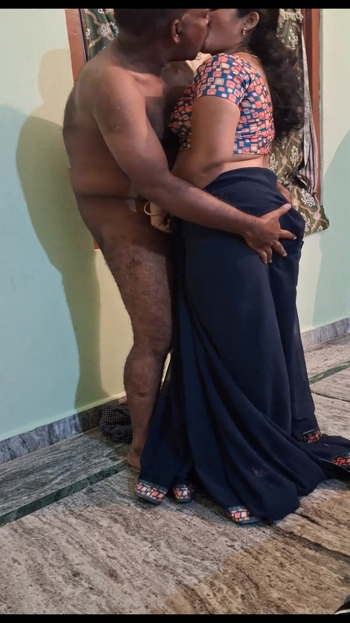 Sexy sindu: पड़ोसी के साथ साड़ी सेक्स में पत्नी