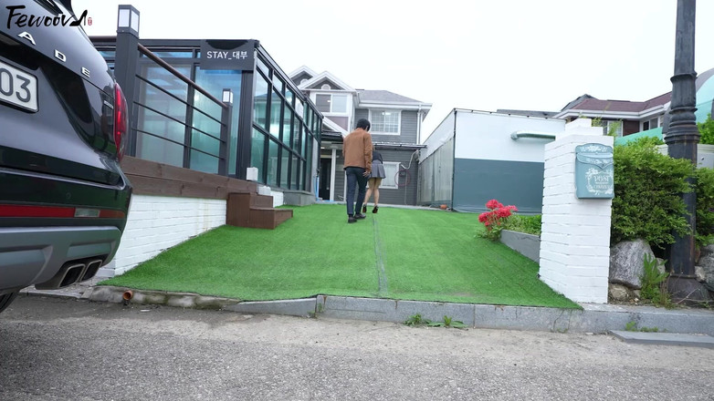 Fewoovcom: Hassas ayakları olan evli kadın