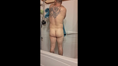 DubeSnackes: Moring淋浴- 用Clipchamp.mp4制作