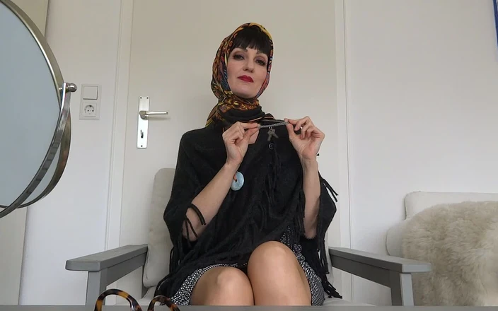 Lady Victoria Valente: Key headscarf tình nhân: 1 tuần đào tạo headscarf nghiêm ngặt cho...