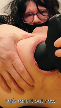 Allenamento di stretching del culo, BDSM duro e sborrata
