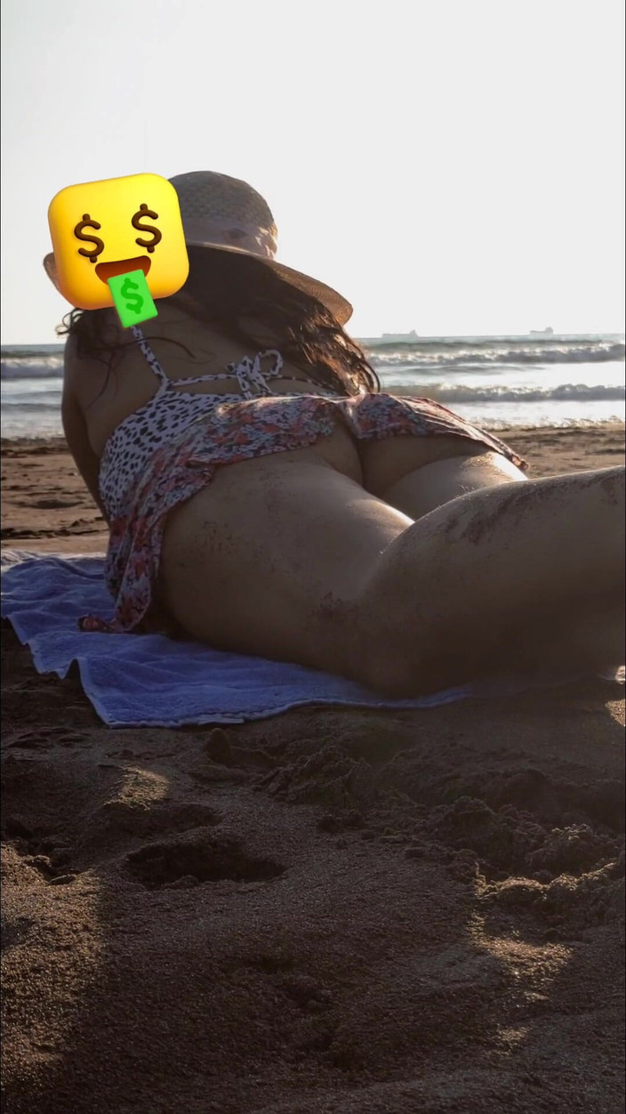 Karencx: ビーチで