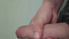 Auff: Chico masturbándose polla