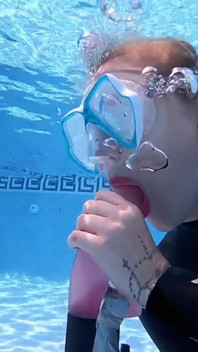 Underwater Blowjob Challenge - Gagging on My Sinking Dildo