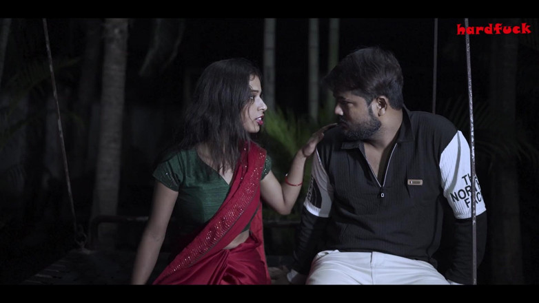 HARDFUCKING: An Unangulated Beautiful Girl in a Saree Is Roaming in...