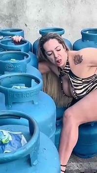 Freche MILF hat mir gegeben