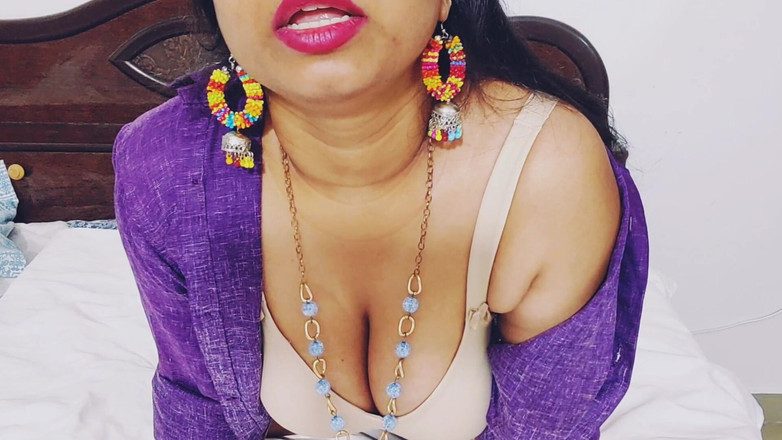 Hotty Jiya Sharmaa: 18letá dívka prstění mokré kundičky na videohovoru se svým přítelem...
