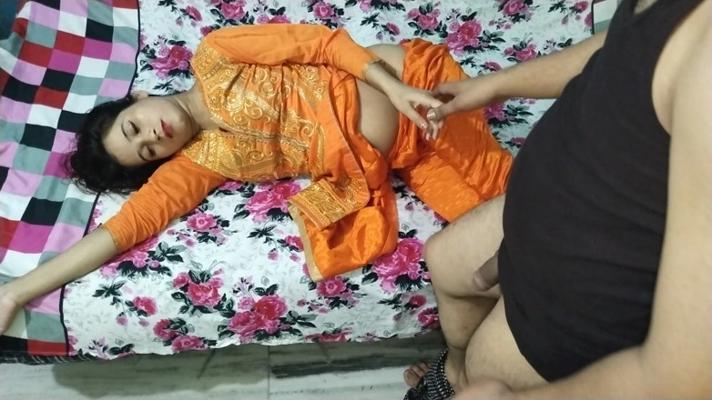 Indian Muslim Couple: Hintli çift en çok hayran olduğu karısının tarafını gizli arzu ediyor