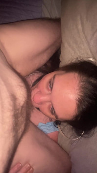 Pada suatu waktu aku benjik blowjob ...