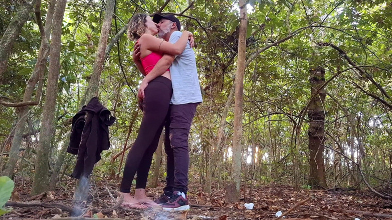 Gabi SweetCouplesStories: Ein landmädchen auf der straße treffen und sie in den...