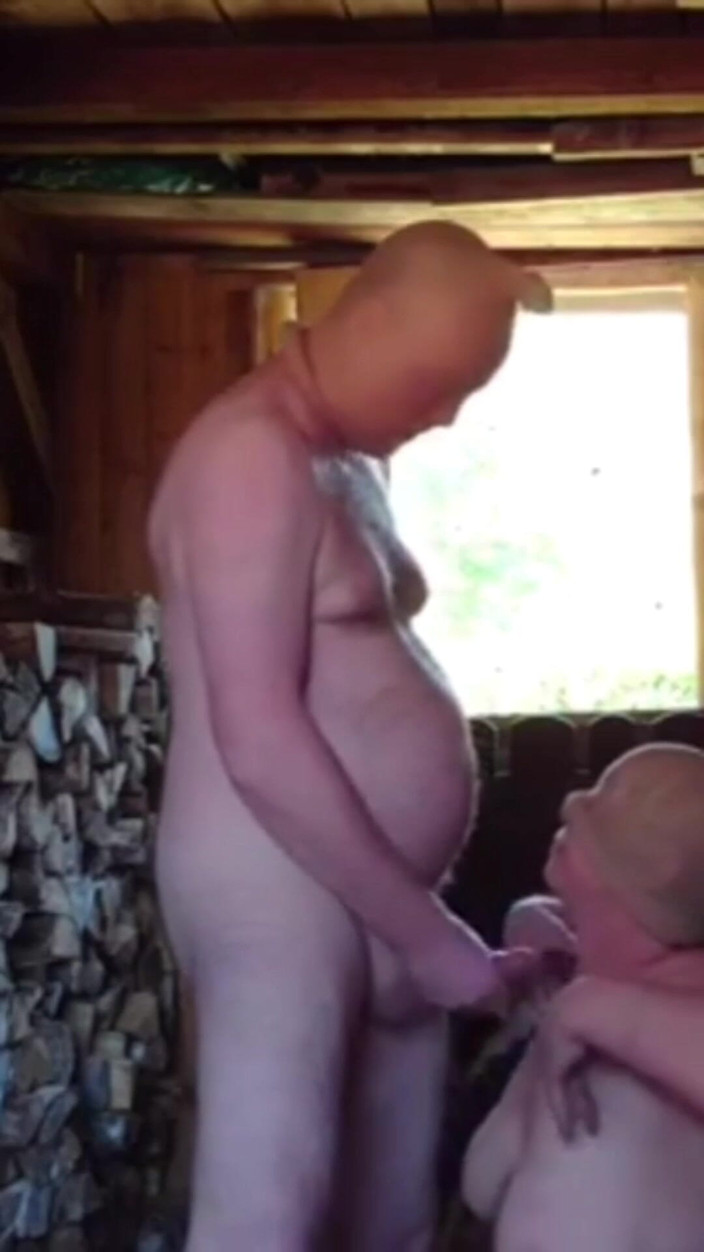 Hot-Pussy66: Wytrysk po piesim seksie