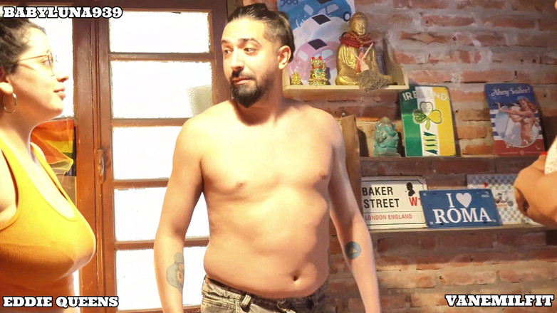 Eddie Queens: Моя підтягнута чорношкіра дружина зловила нас на траханні і взяла під контроль (міжрасовий секс утрьох) за участі vanemilfit &amp; babyluna939, частина 1