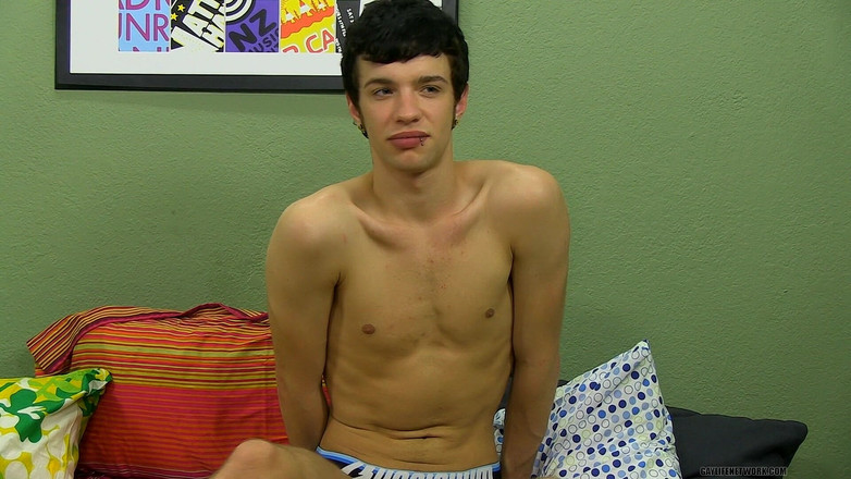 Lollipop Twinks: Ryan Likes Being Tossed Around