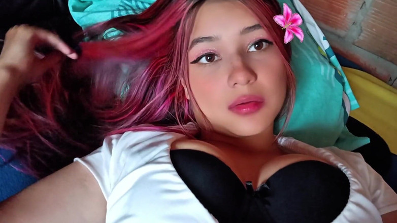 Yuli and tony: Colombian Teen Girl Touches Herself