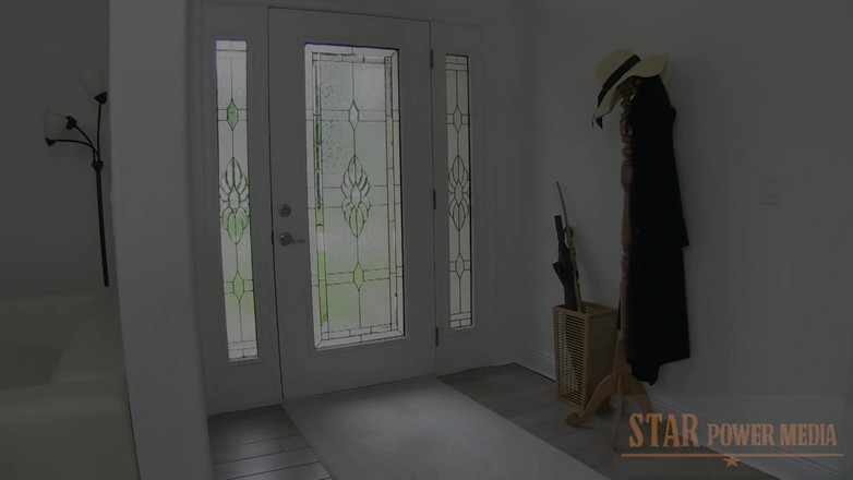 Savvy G: Vendetta MILF Leilani Scopa Vicino BBC: Calda Moglie Traditrice Vuole...