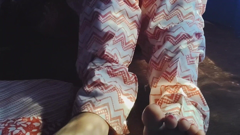 Khushboobhabi: I Put My Finger in Bhabhi's Ass in the Bus