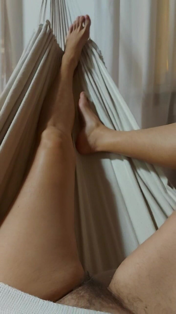 GinnaGg: 내 다리 좀 봐