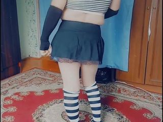 Kitty_Cross: Dancing Divas: Goyangan Mesum Gaya Crossdressing!